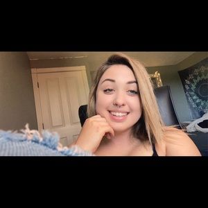 Meet your Posher, Gabriella